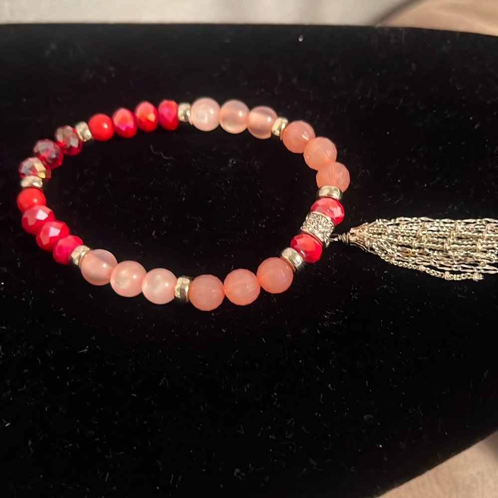 # 49) Crystal stretch bracelet